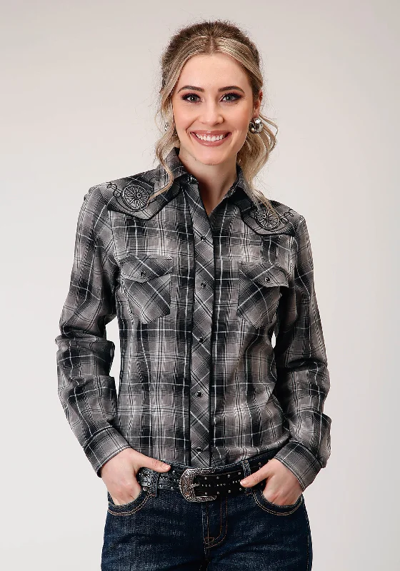 WOMENS LONG SLEEVE SNAP BLACK AND GREY PLAID WESTERN SHIRT Casual Boxy Short Shirt