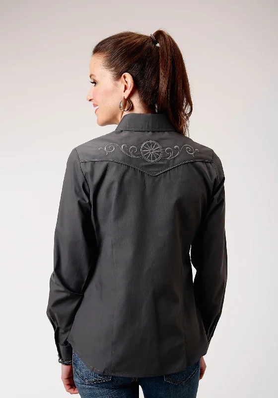 WOMENS LONG SLEEVE SNAP DARK CHARCOAL GREY BROADCLOTH WESTERN SHIRT WITH SELF PIPING AND EMBROIDERY ON YOKES Comfortable Pocket Short Shirt