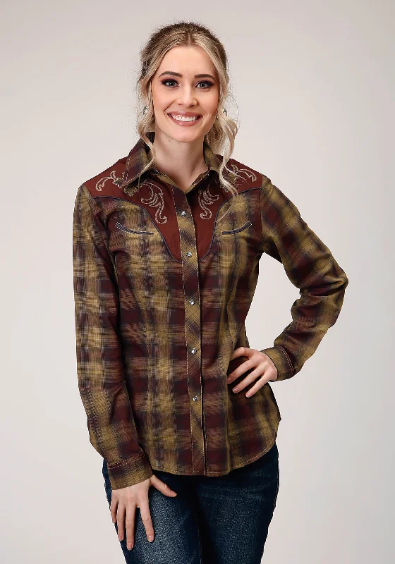 WOMENS LONG SLEEVE SNAP CARAMEL AND GREY PLAID WESTERN SHIRT Casual Oversized Short Shirt