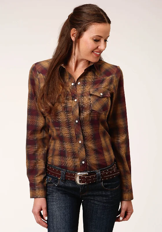 WOMENS LONG SLEEVE SNAP CARAMEL AND GREY PLAID WESTERN SHIRT Relaxed Fit Short Sleeve Top