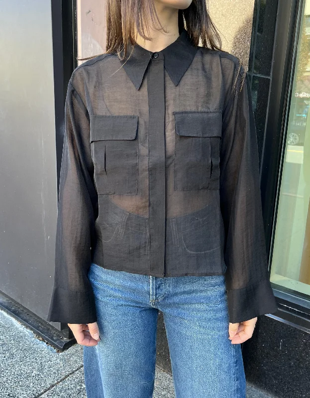 Kiras Shirt in Black Trendy Short Sleeve Blouse