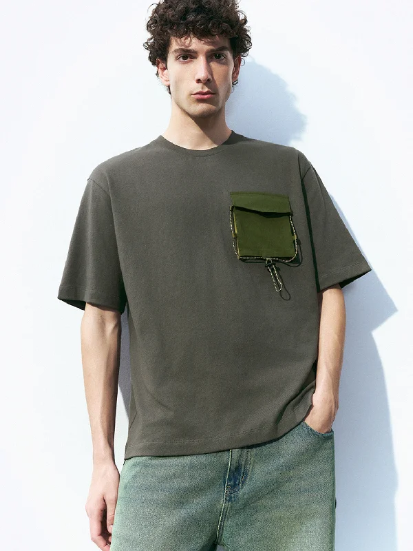 Crew Neck Loose T-Shirt Front Pockets Side Pockets Patch Pockets