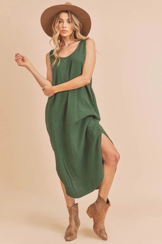 Daisy - Emerald Green Sleeveless Textured Tank Midi Dress Stylish Button-Down Midi Dress