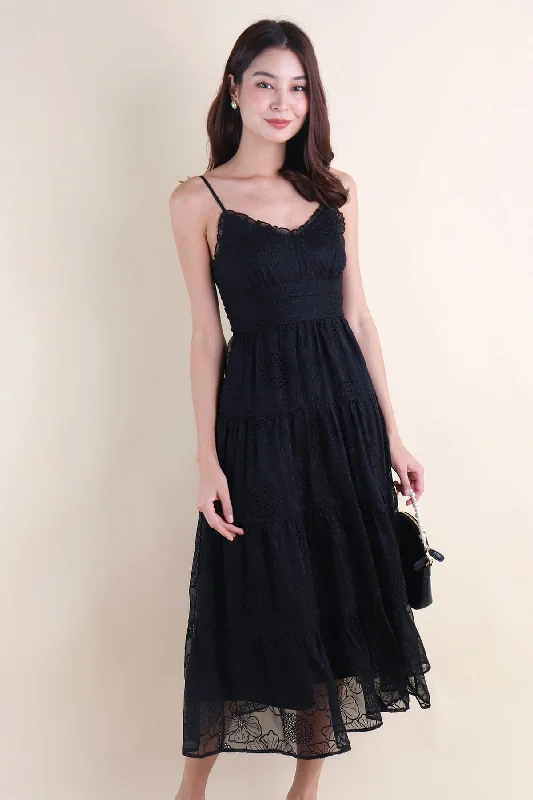 DREAM EMBOSSED MAXI DRESS IN BLACK Comfortable Casual Maxi Dress